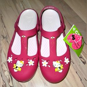 ***SOLD***NEW Hello Kitty x Crocs 8 Women Sanrio Pink Mary Jane Clogs Carlie NWT